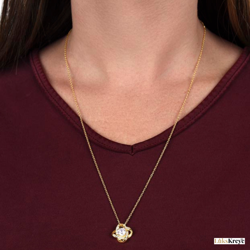 👑 Crown of Love Necklace – Dad to Daughter Gift