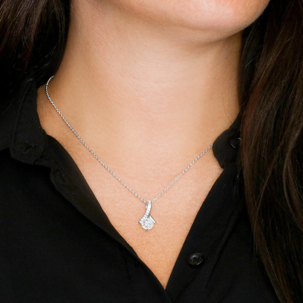 To My Amazing Mother – “I’ll Love You Forever” Alluring Beauty Necklace – A Heartfelt Gift for Mom's Special Day|